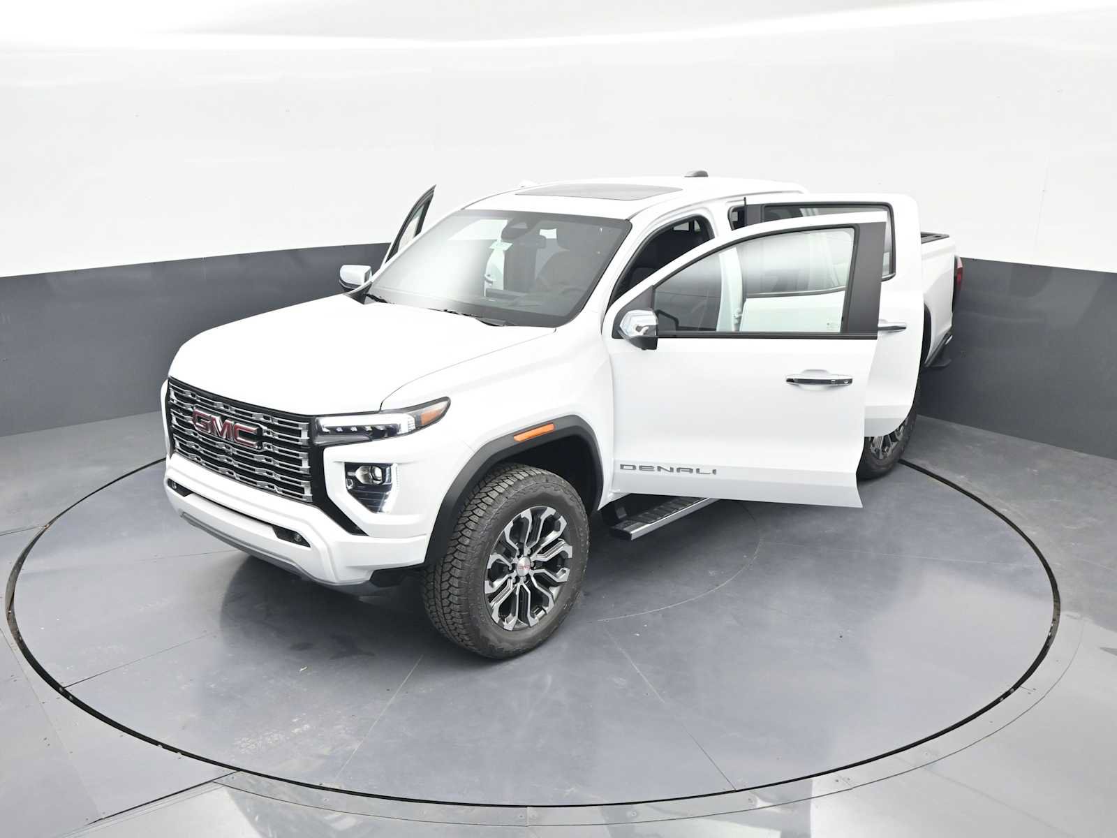 New 2026 GMC Canyon Denali AWD/4WD image 45