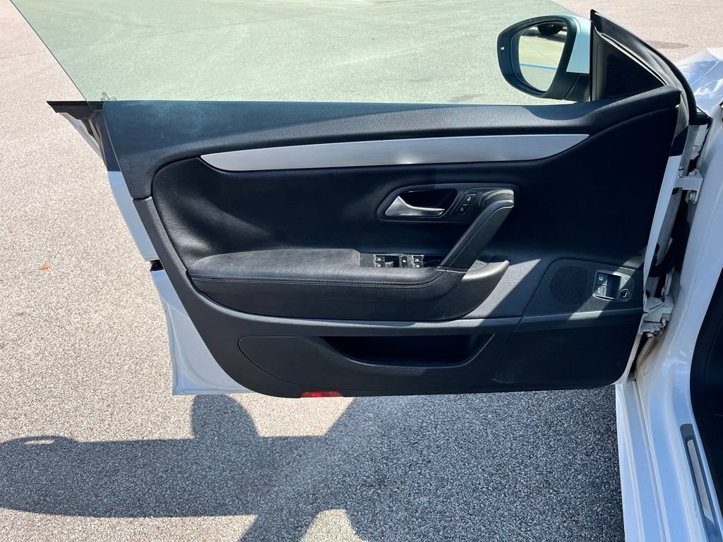 Used 2014 Volkswagen CC R-Line FWD image 12