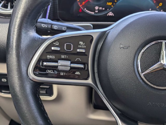 Used 2022 Mercedes-Benz GLB 250 image 30