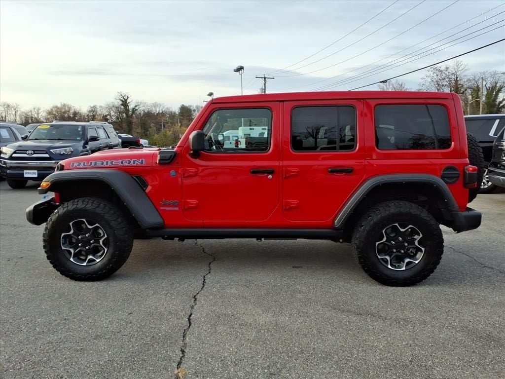 Used 2022 Jeep Wrangler Unlimited Rubicon 4xe w/ Cold Weather Group AWD/4WD image 6