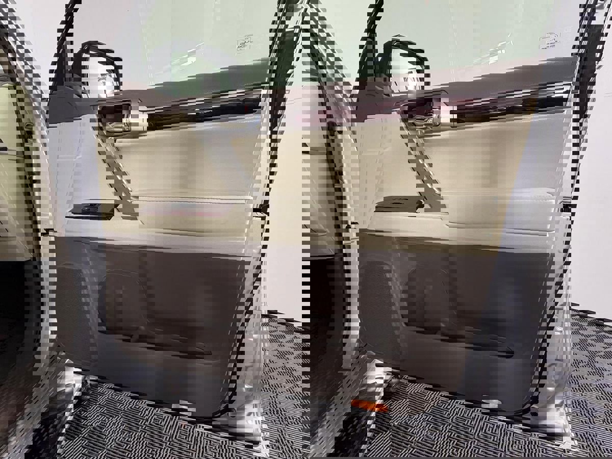 Used 2012 Lexus GX 460 Premium image 20