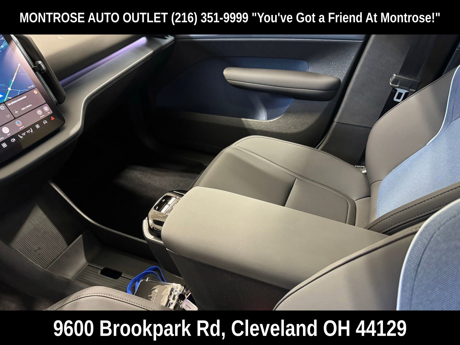 New 2025 Volvo EX30 Plus w/ Protection Package Premier image 13