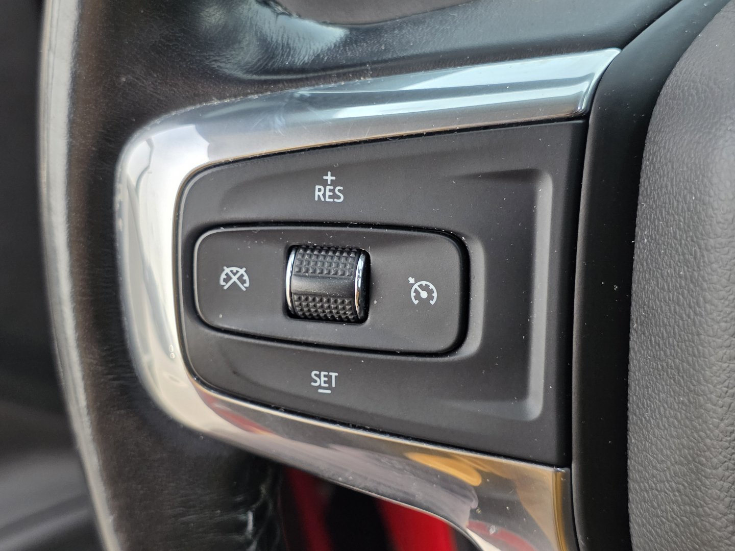Used 2019 Chevrolet Blazer LT w/ Sun and Wheels Package AWD/4WD image 31