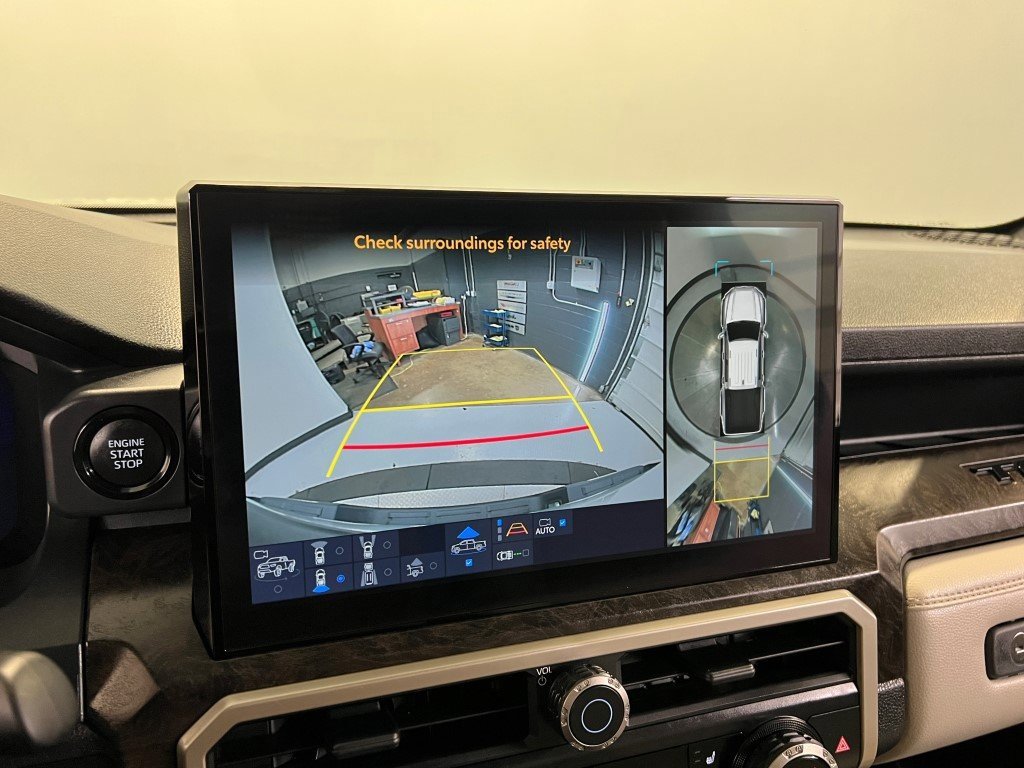 Used 2025 Toyota Tacoma Limited image 33