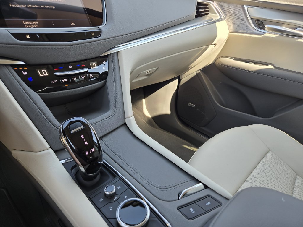 New 2026 Cadillac XT5 Premium Luxury w/ Driver Assist Package AWD/4WD image 12