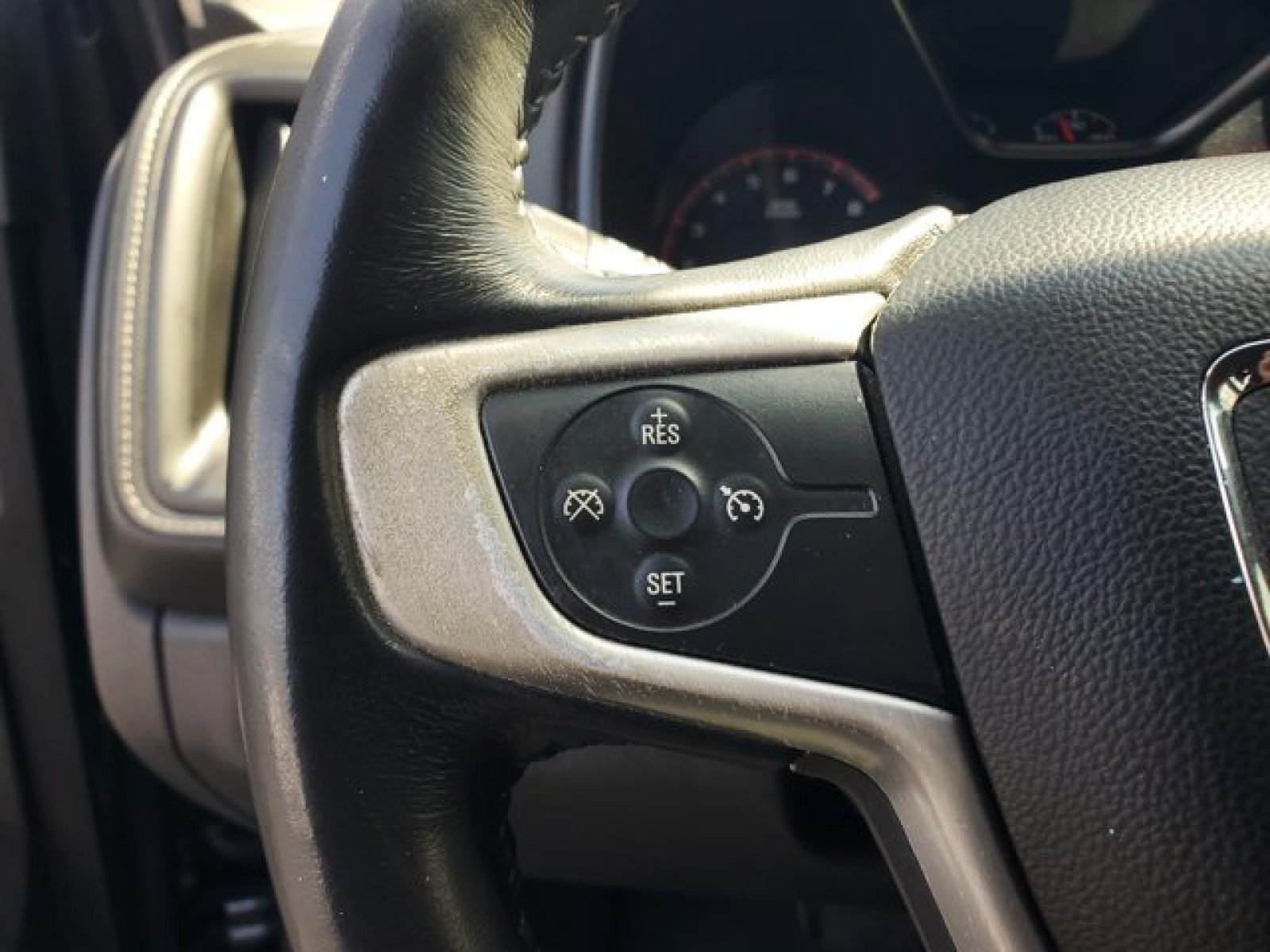 Used 2016 GMC Canyon SLT w/ Trailering Package RWD image 17