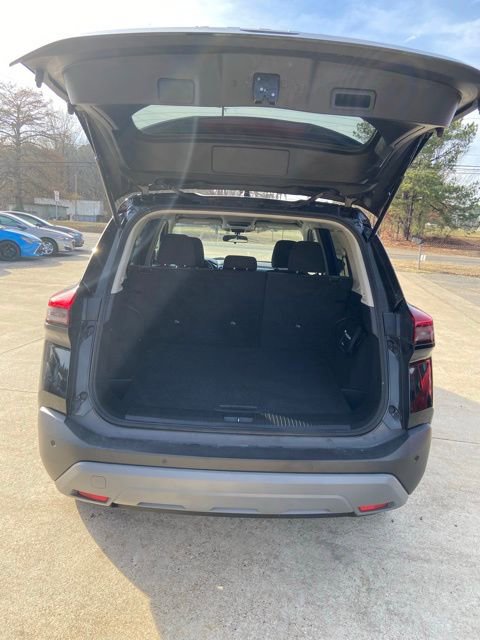 Used 2022 Nissan Rogue SV image 18