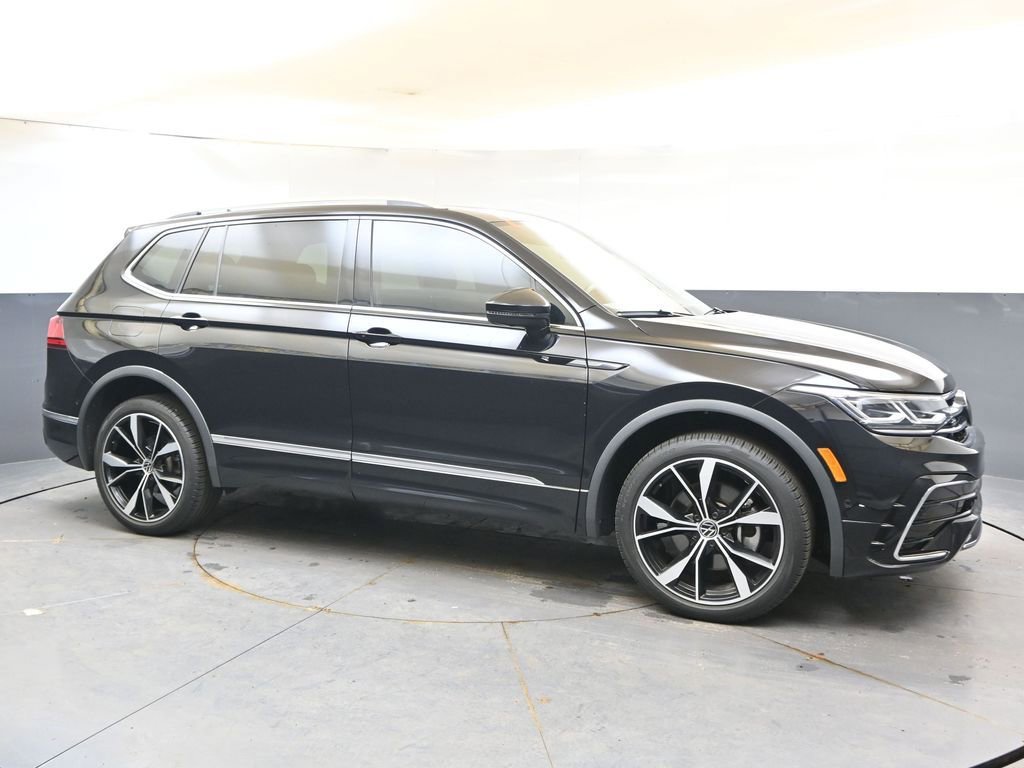 Used 2023 Volkswagen Tiguan SEL R-Line image 7