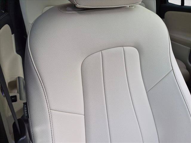 Used 2023 Mercedes-Benz EQB 300 4MATIC w/ Pinnacle Package image 19