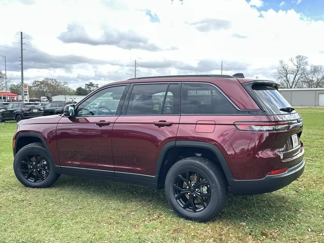 New 2026 Jeep Grand Cherokee Altitude AWD/4WD image 17