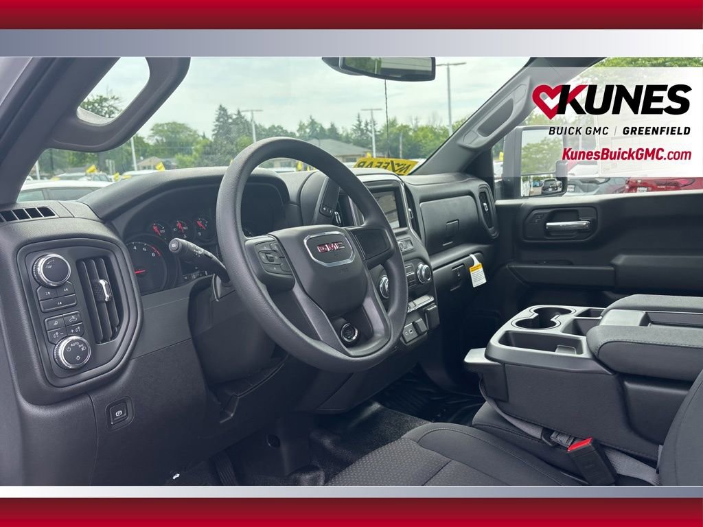 New 2025 GMC Sierra 3500 Pro image 21