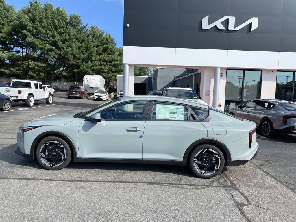New 2026 Kia K4 EX FWD image 2