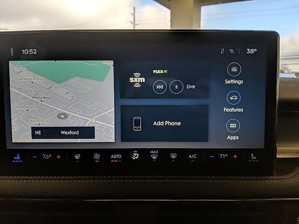 Used 2023 Lincoln Corsair FWD w/ Equipment Group 101A image 17