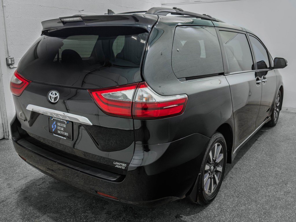 Used 2020 Toyota Sienna Limited Premium w/ Carpet Mat Package AWD/4WD image 7
