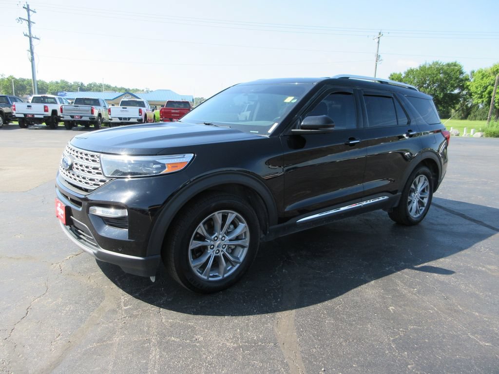 Used 2022 Ford Explorer Limited w/ Equipment Group 301A AWD/4WD image 11