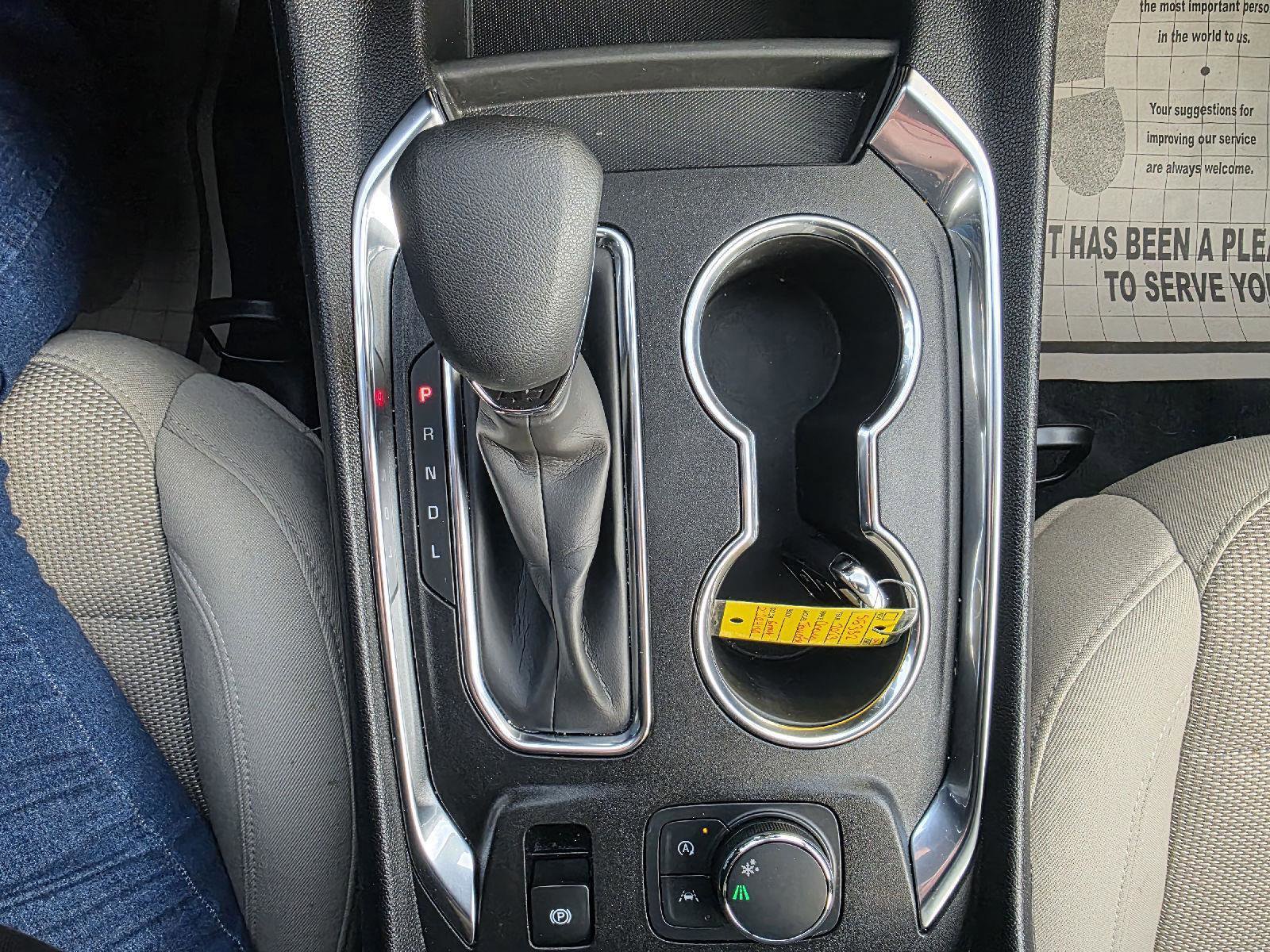 Used 2023 Chevrolet Traverse LS image 23