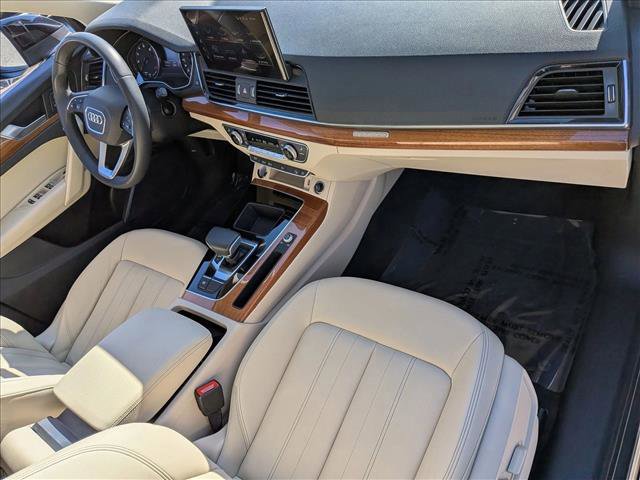 Used 2021 Audi Q5 Premium w/ Convenience Package image 22
