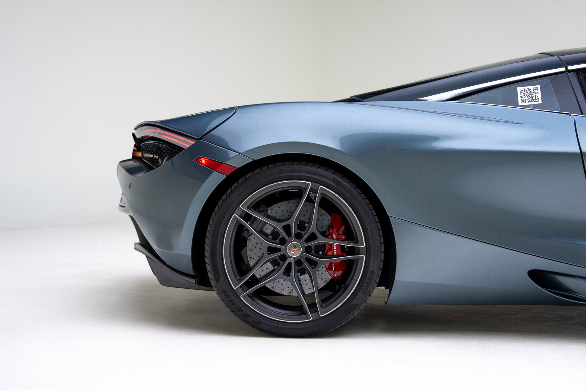 Used 2018 McLaren 720S Luxury image 21