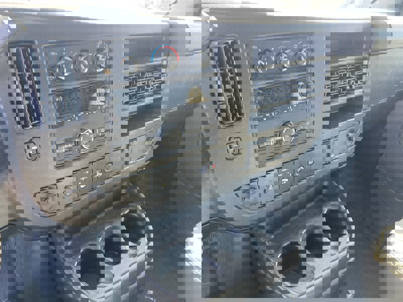 Used 2020 Chevrolet Express 3500 w/ Driver Convenience Package image 18