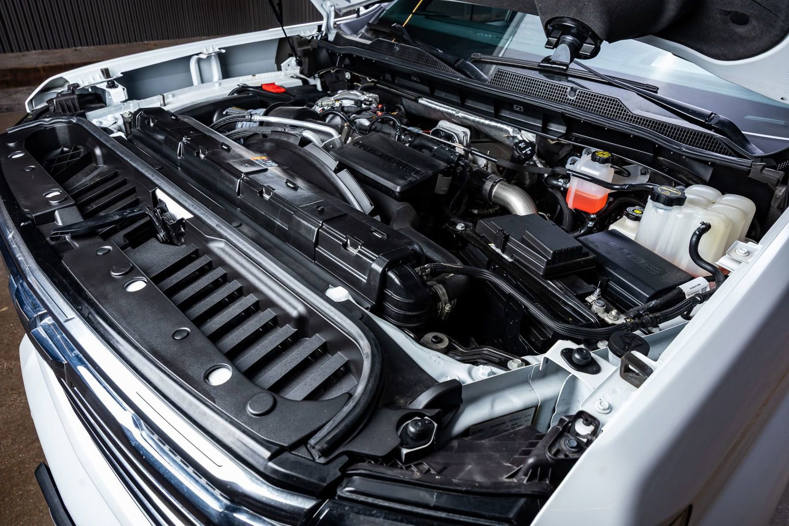 Used 2024 Chevrolet Silverado 3500 High Country w/ High Country Premium Package image 40