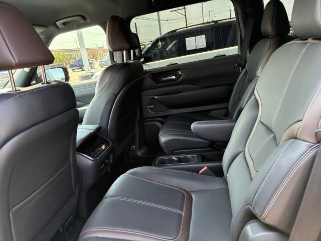 Certified 2026 Nissan Armada SL w/ Captain's Chari Seat Package RWD image 14