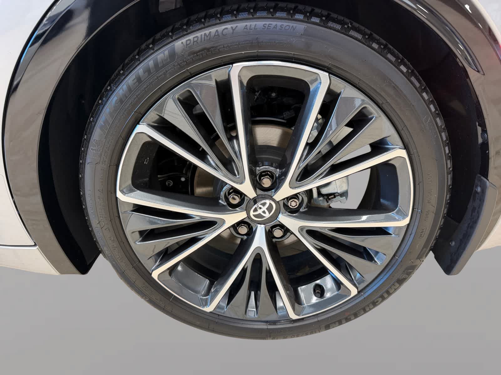 New 2027 Toyota Prius XLE FWD image 19