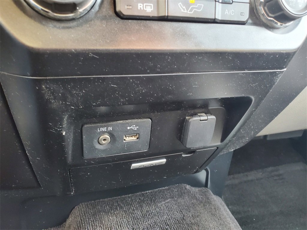 Used 2015 Ford F150 XLT w/ Equipment Group 301A Mid image 23