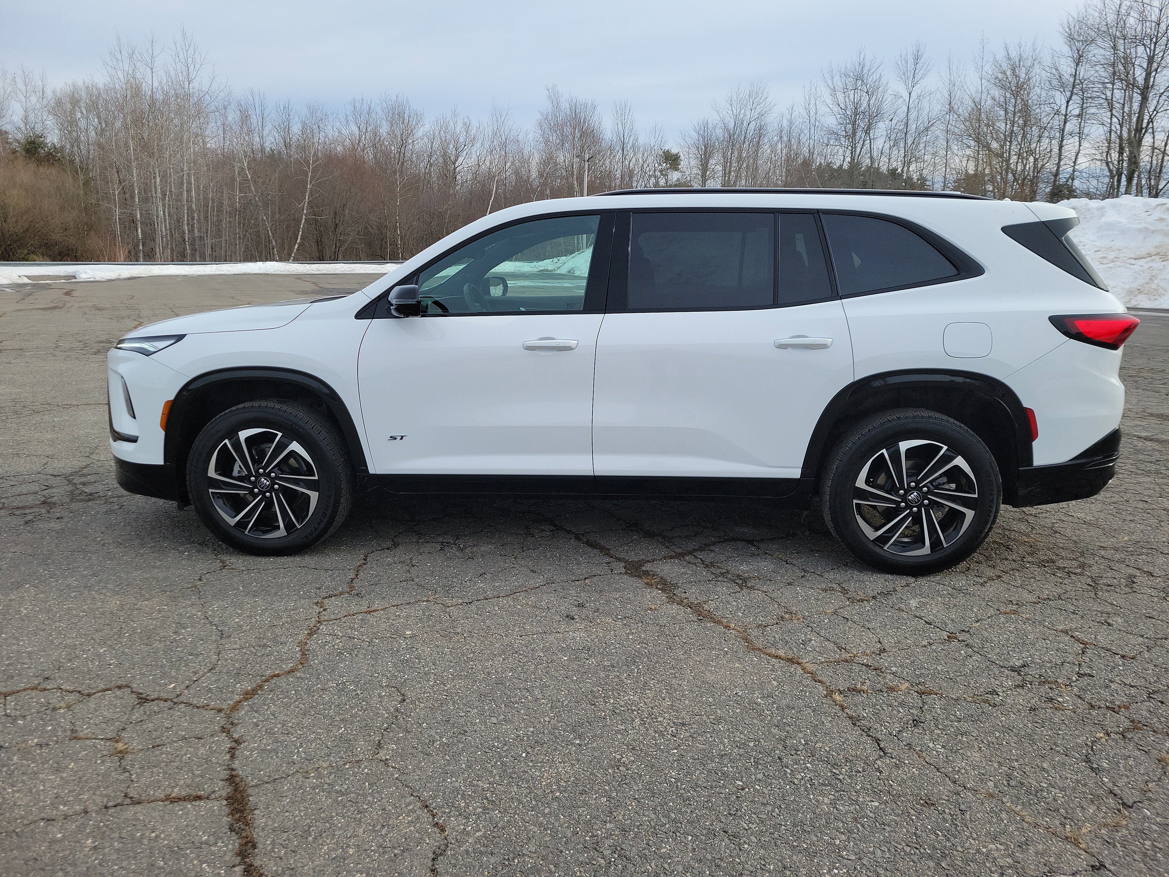 New 2026 Buick Enclave Sport Touring w/ Power Package AWD/4WD image 2