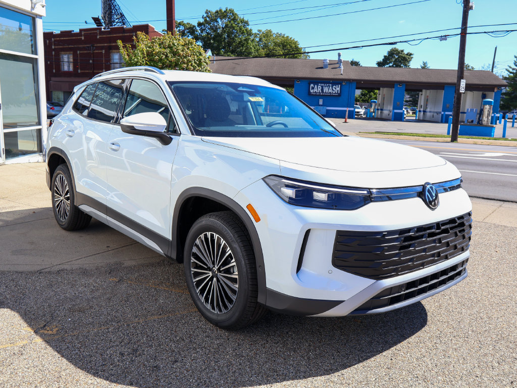 New 2026 Volkswagen Tiguan S AWD/4WD image 7
