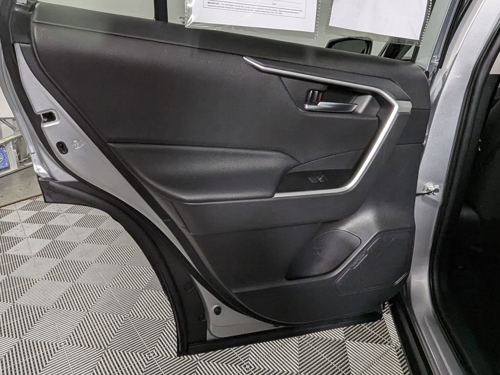 Used 2021 Toyota RAV4 XLE w/ Convenience Package image 43