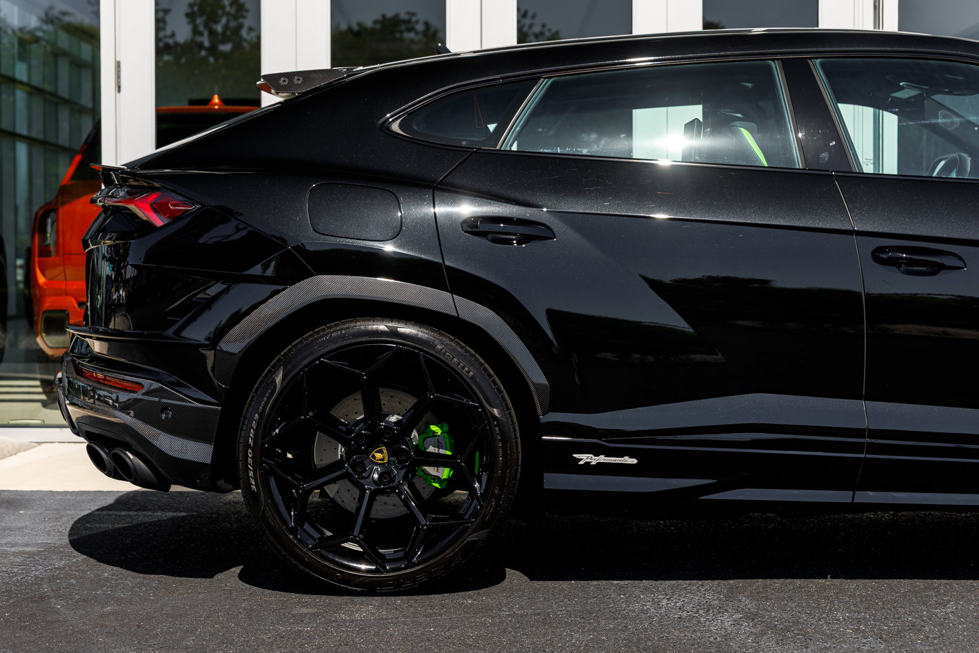 Used 2024 Lamborghini Urus Performante AWD/4WD image 19