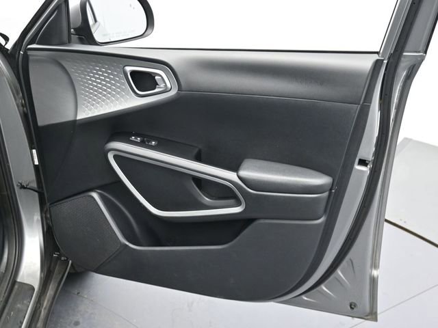 Used 2023 Kia Soul LX w/ LX Technology Package image 29