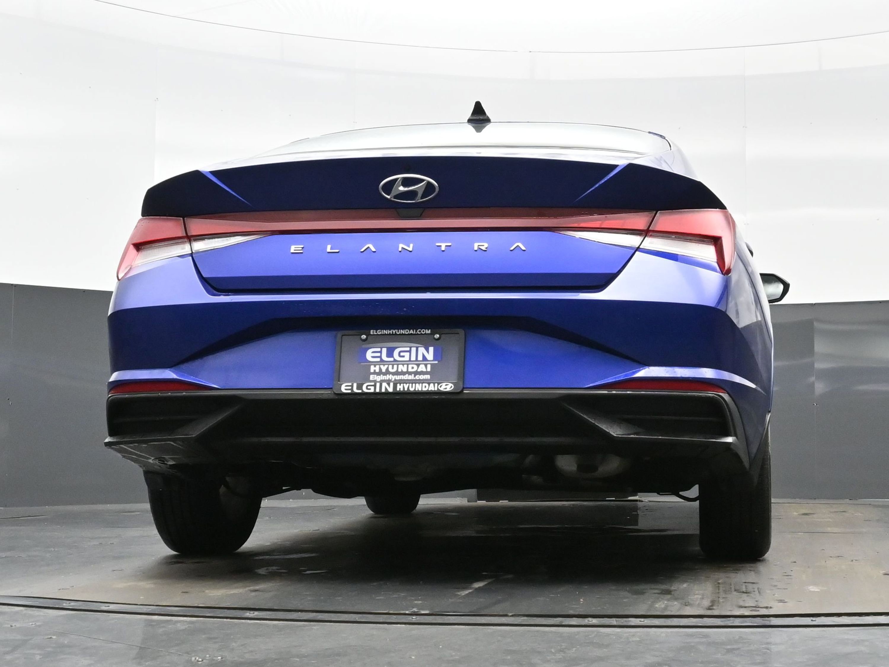 Used 2023 Hyundai Elantra SE image 28