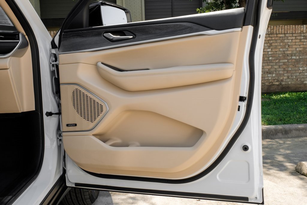 Used 2022 Jeep Grand Cherokee Limited image 56