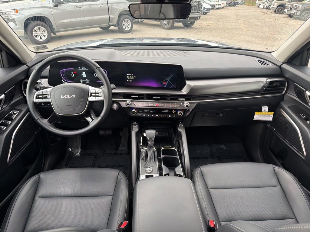 Certified 2025 Kia Telluride S image 21