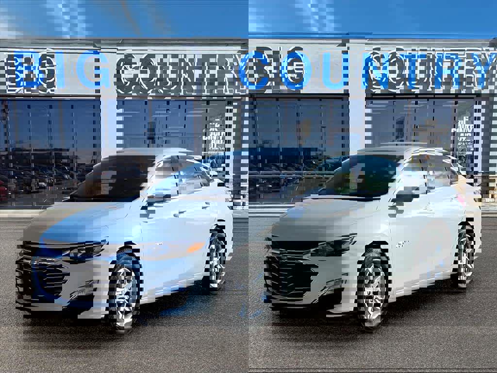 Used 2024 Chevrolet Malibu LS image 1