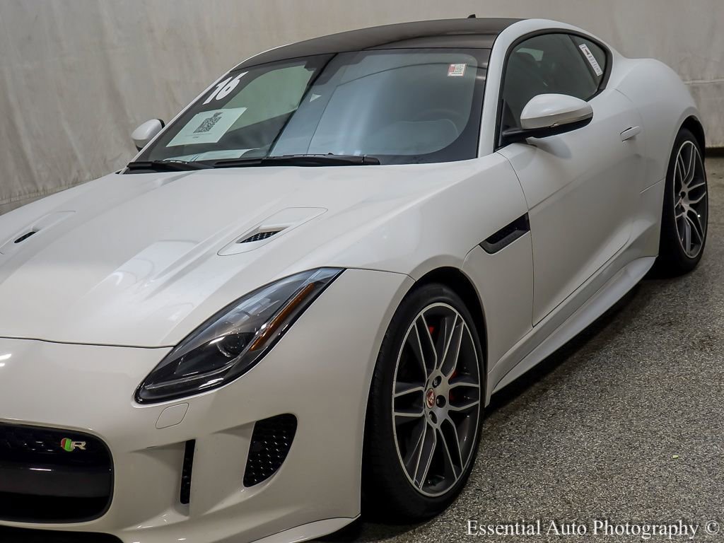 Used 2016 Jaguar F-TYPE R image 4