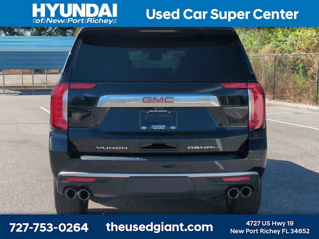 Used 2024 GMC Yukon XL Denali w/ Advanced Technology Package AWD/4WD image 4