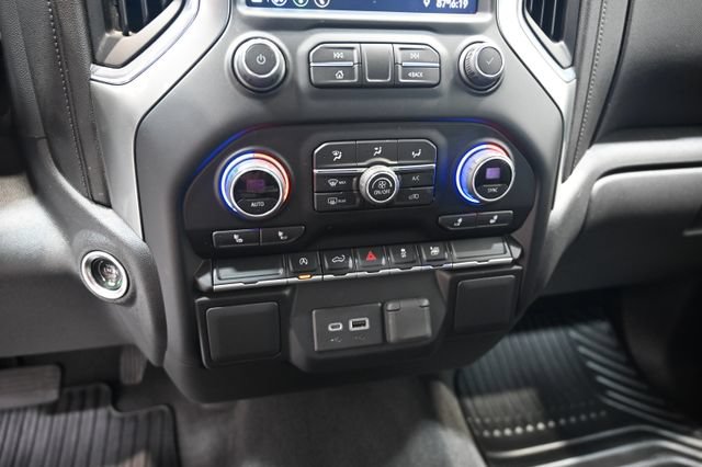 Used 2022 Chevrolet Silverado 1500 RST w/ Bed Protection Package AWD/4WD image 18