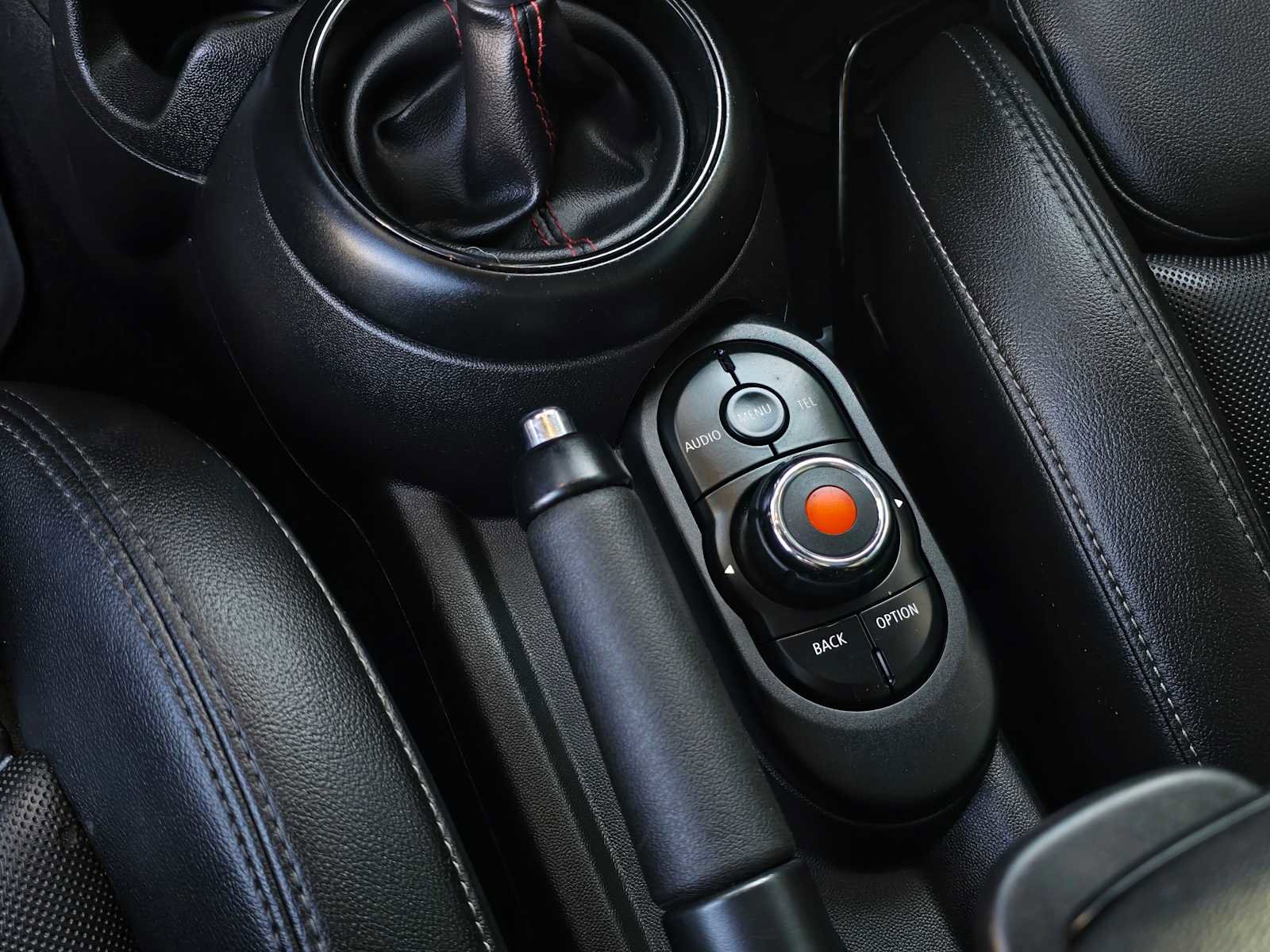 Used 2018 MINI Cooper S image 26