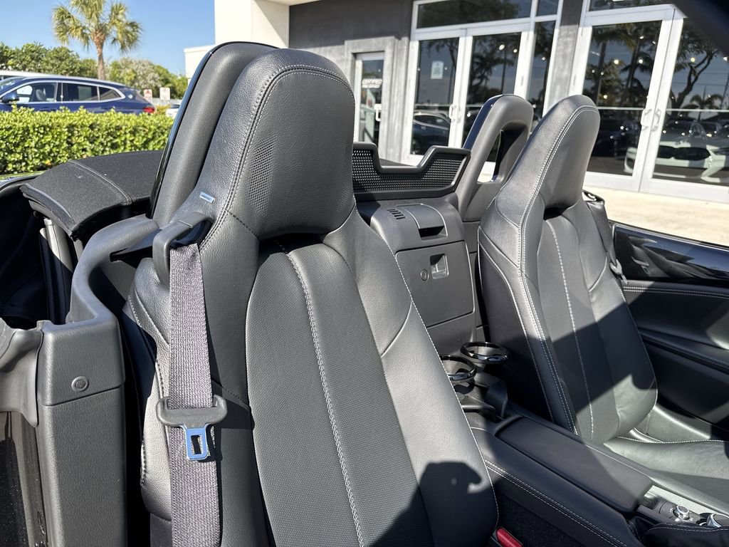New 2025 MAZDA MX-5 Miata Grand Touring w/ Weather Package image 16
