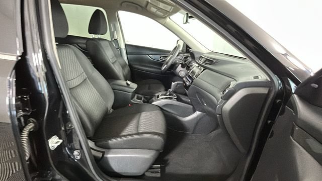 Used 2020 Nissan Rogue SV AWD/4WD image 30