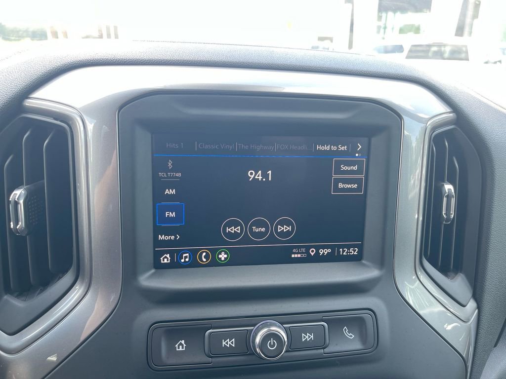 Used 2024 Chevrolet Silverado 1500 Custom image 16