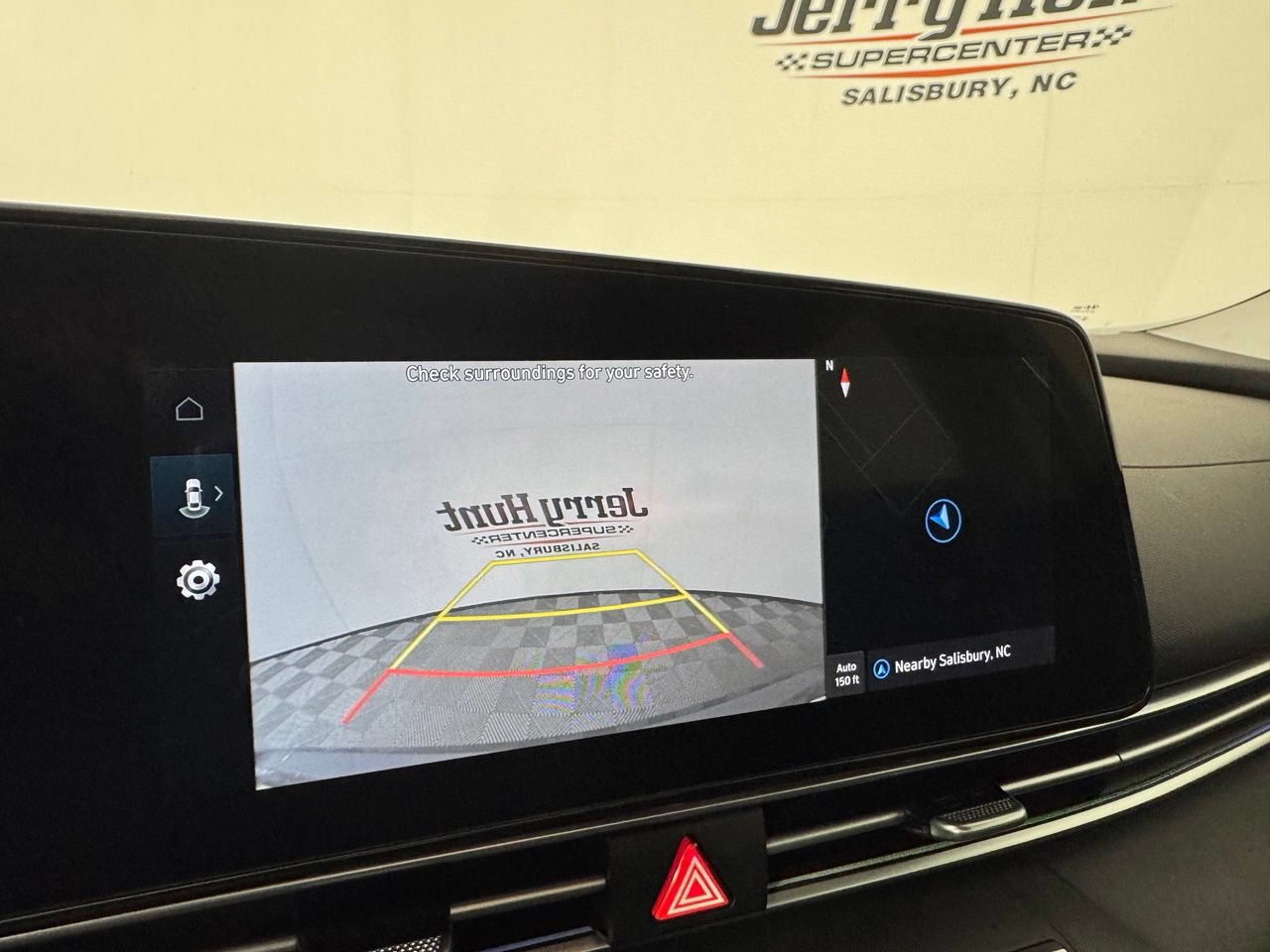 Used 2025 Hyundai Elantra Limited FWD image 14