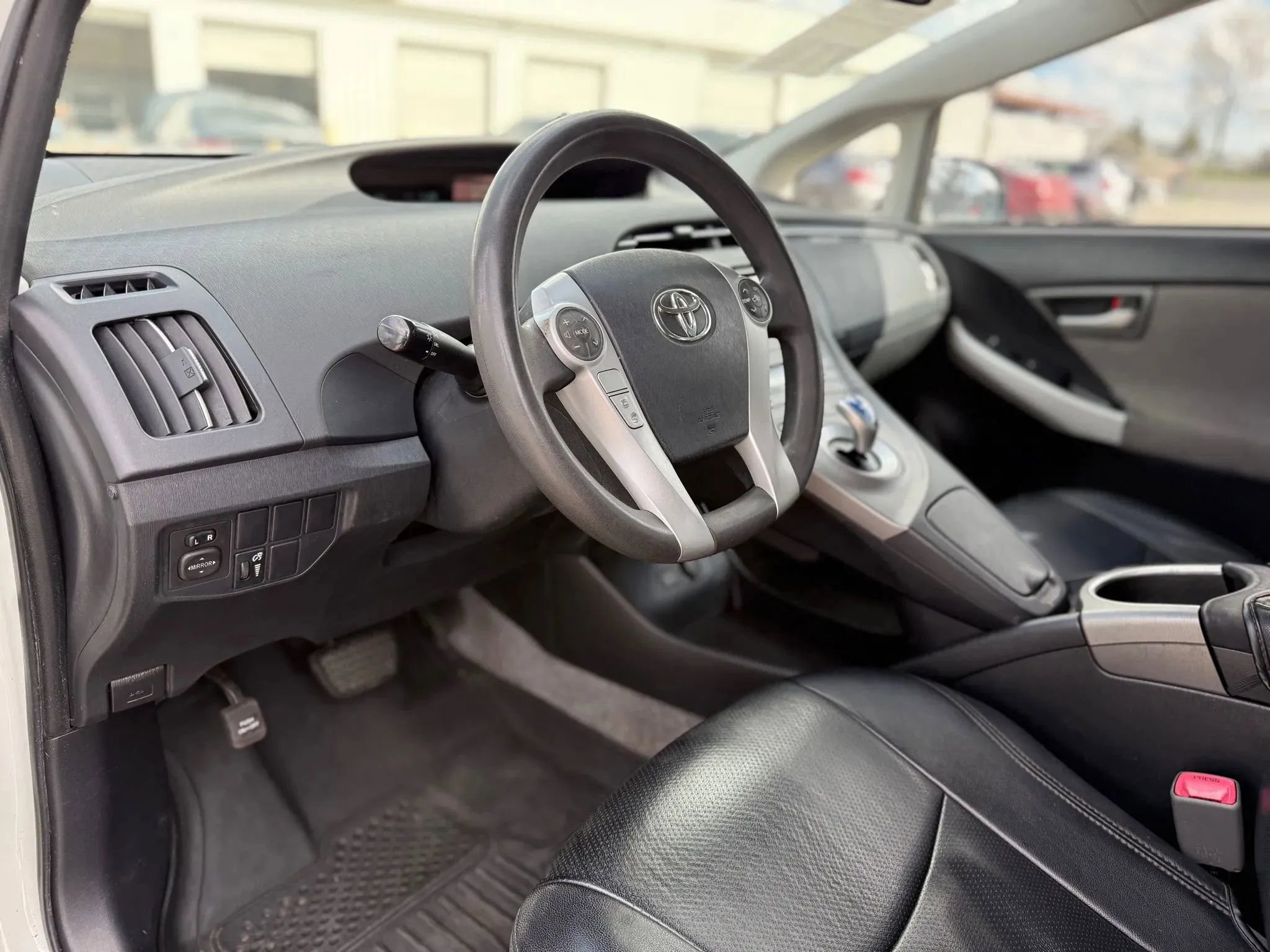 Used 2013 Toyota Prius Two image 17