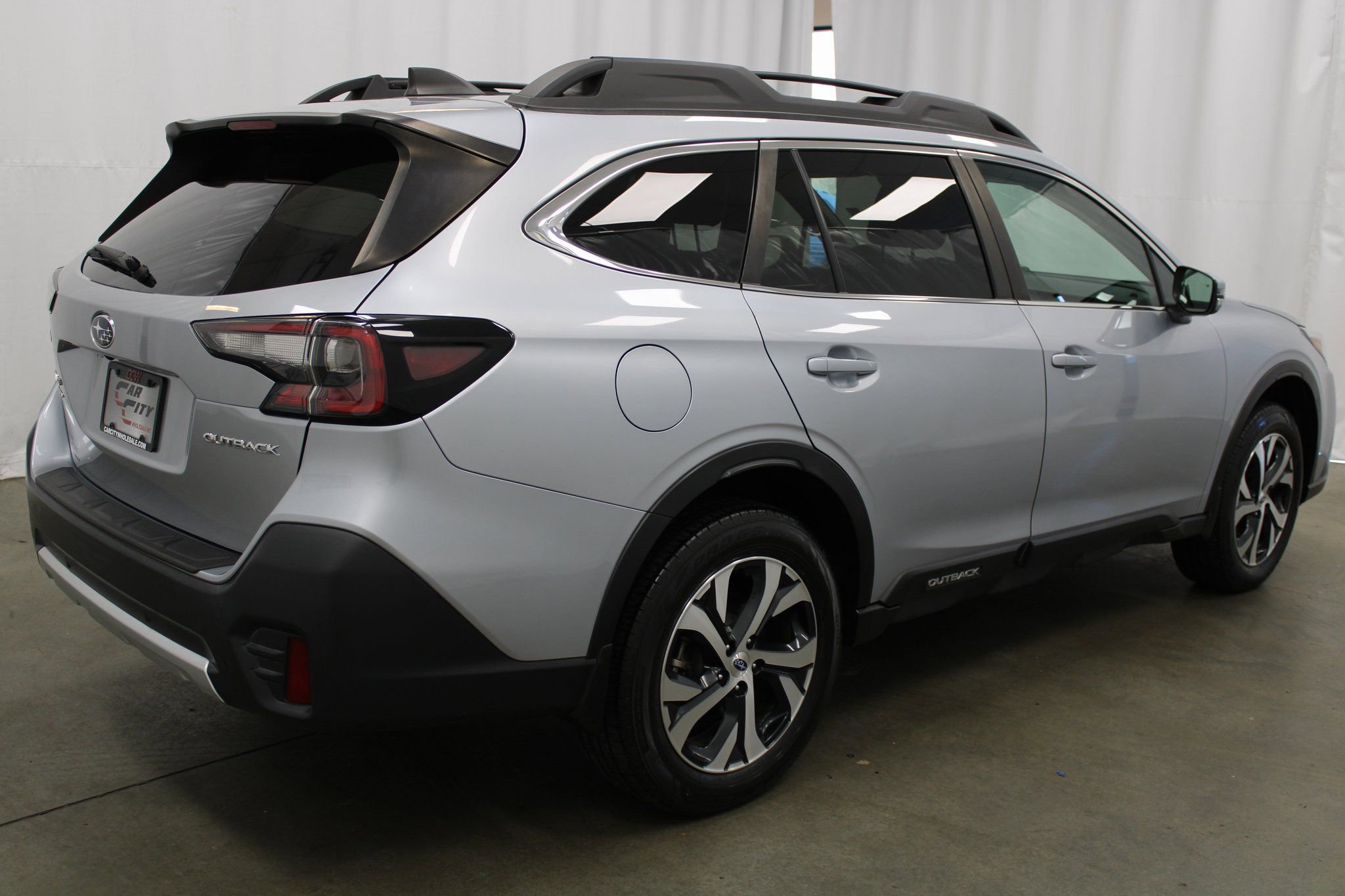 Used 2022 Subaru Outback Limited w/ Popular Package #2 image 6