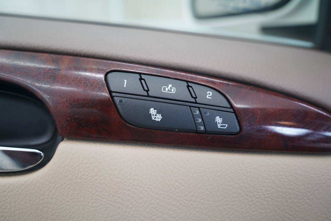 Used 2006 Buick Lucerne CXL w/ Luxury Package FWD image 25