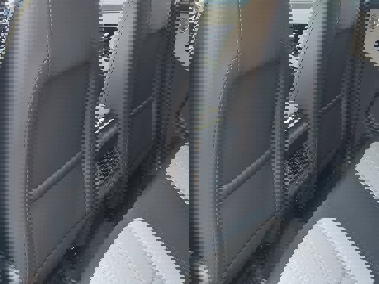 Used 2026 Land Rover Range Rover Evoque Dynamic SE image 18