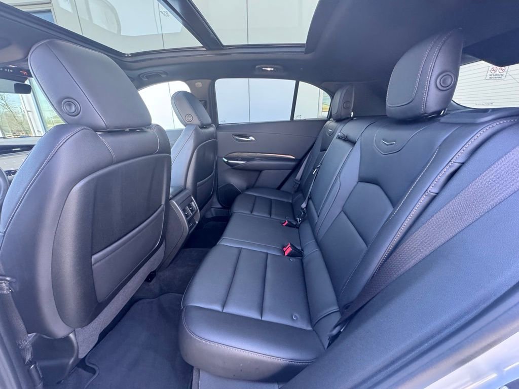 Used 2022 Cadillac XT4 Sport w/ Technology Package image 15