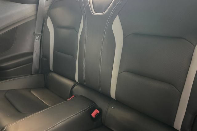 Used 2018 Chevrolet Camaro SS RWD image 14